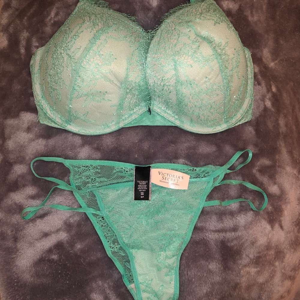 Victoria’s Secret matching bra and panty
